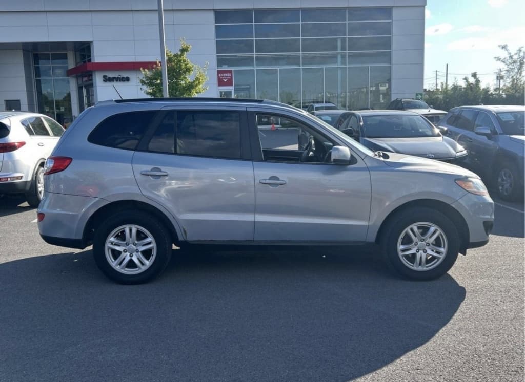 2010 Hyundai Santa Fe GL thumbnail 5