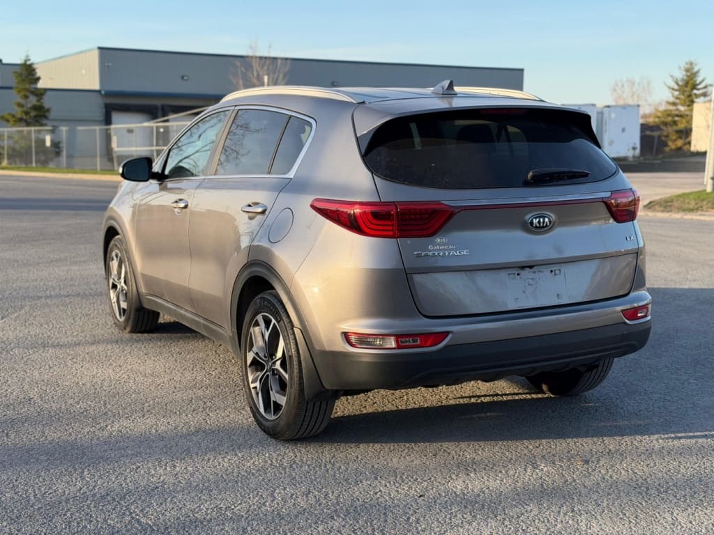 2018 KIA Sportage EX thumbnail 4