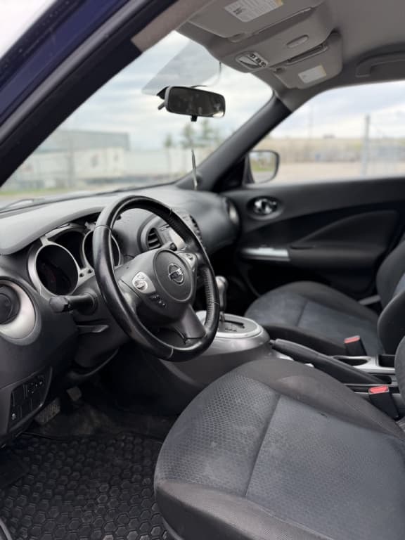 2015 Nissan Juke SV thumbnail 8