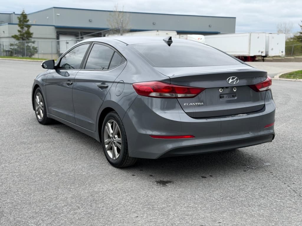2018 Hyundai Elantra GL thumbnail 5