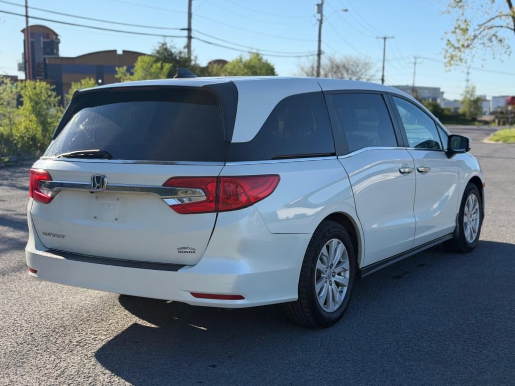 2019 Honda Odyssey LX thumbnail 4