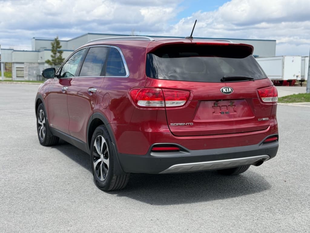 2016 KIA Sorento 2 L turbo thumbnail 4