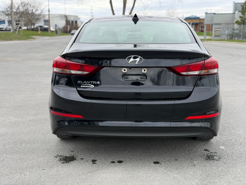 2017 Hyundai Elantra GL thumbnail 6